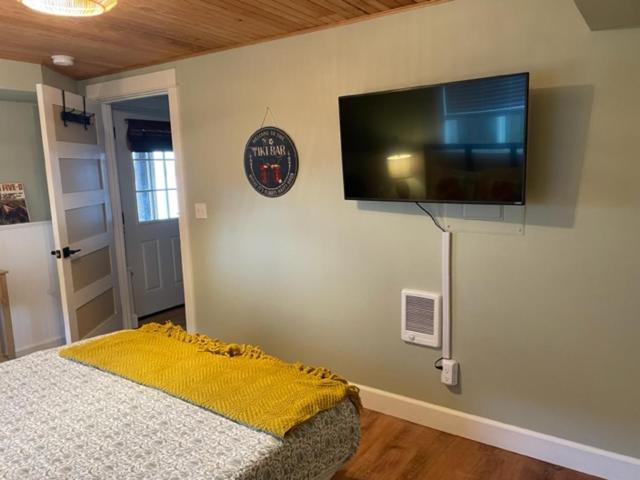 Columbia River Cliff House Guest house